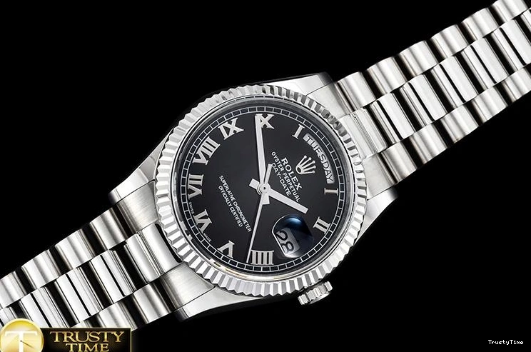 1002 RDD0215C – DayDate 36mm Affordable 686